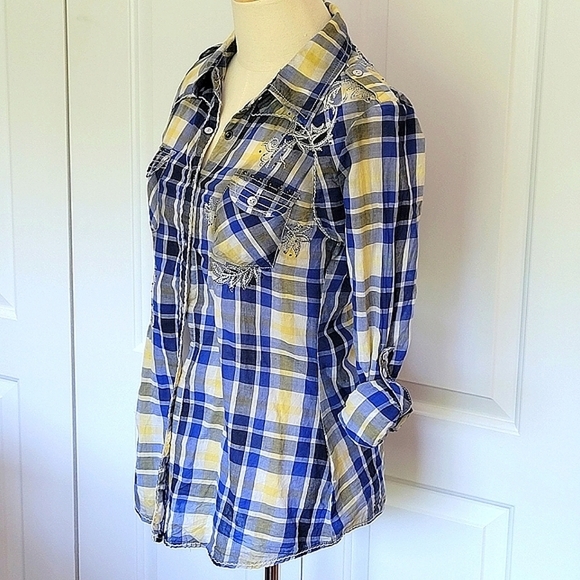 ROAR Button Down Flannel Shirt w/ Gorgeous Silver Embroidered Tribal Design EUC - Picture 5 of 13